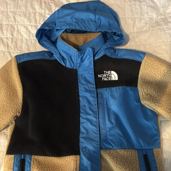 The North Face Kids Blue and Tan Jacket - Picture 6 of 7
